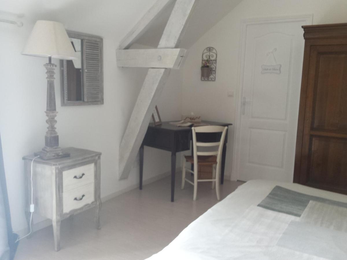 Chambres Des Rosiers Sennevieres Eksteriør bilde