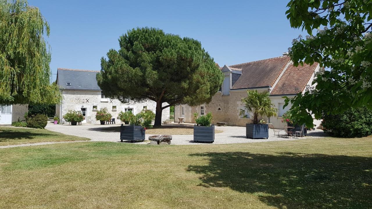 Chambres Des Rosiers Sennevieres Eksteriør bilde